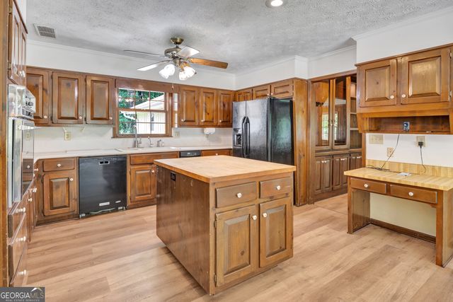 1806 Ga Highway 142, Shady Dale, GA 31085