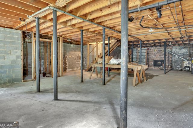 1806 Ga Highway 142, Shady Dale, GA 31085