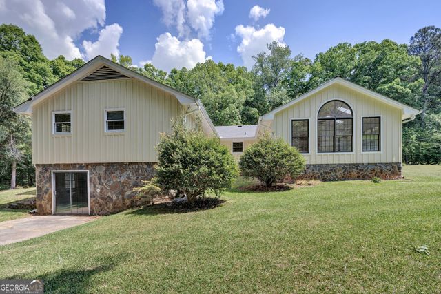 1806 Ga Highway 142, Shady Dale, GA 31085