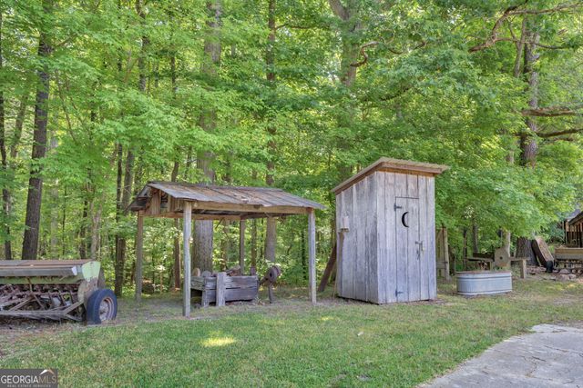 1806 Ga Highway 142, Shady Dale, GA 31085