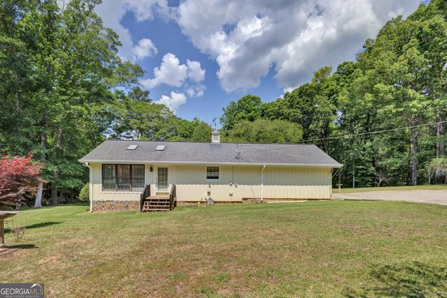 1806 Ga Highway 142, Shady Dale, GA 31085