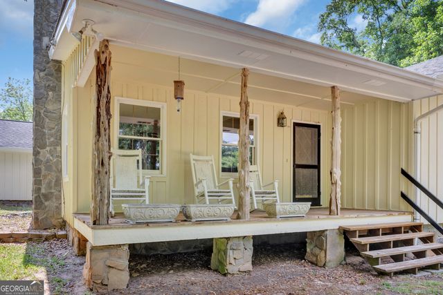 1806 Ga Highway 142, Shady Dale, GA 31085