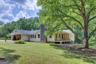 1806 Ga Highway 142, Shady Dale, GA 31085