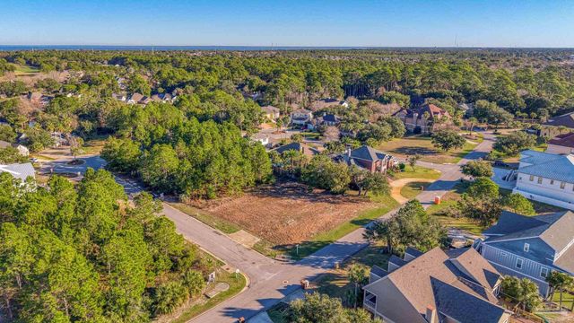 4162 Madura Rd, Gulf Breeze, FL 32563