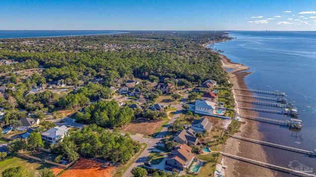 4162 Madura Rd, Gulf Breeze, FL 32563