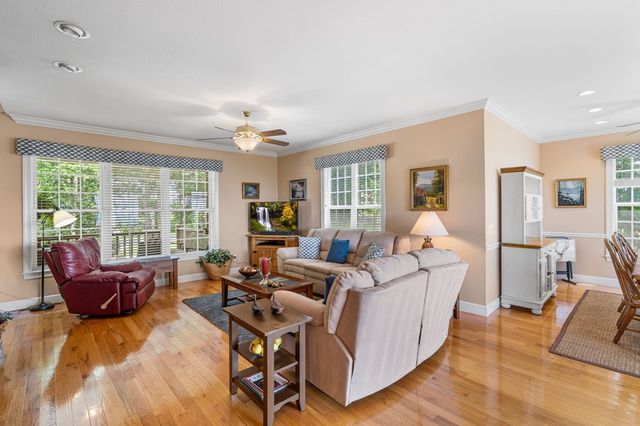 194 Lakeview Drive, Hayesville, NC 28904
