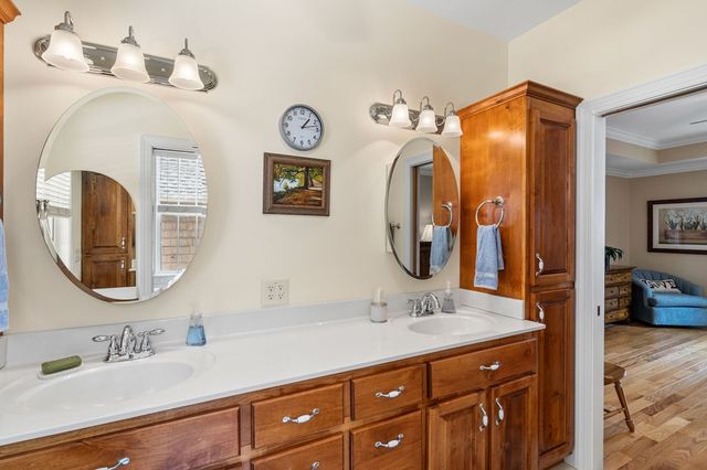 194 Lakeview Drive, Hayesville, NC 28904