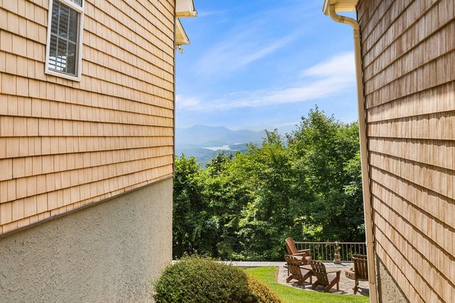 194 Lakeview Drive, Hayesville, NC 28904