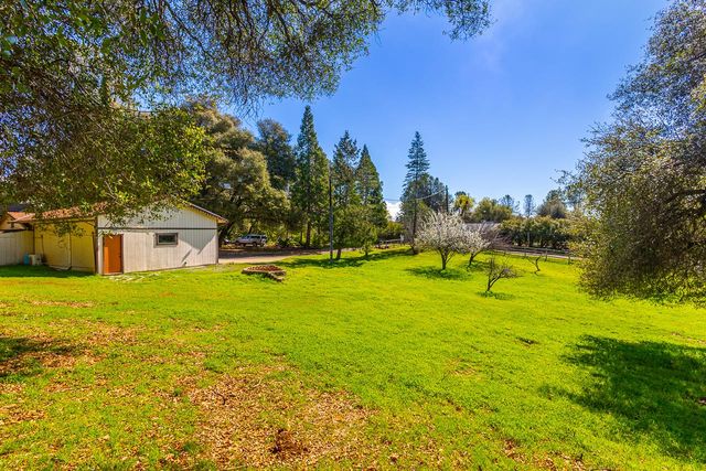 6233 Silver Ridge Ln, Placerville, CA 95667