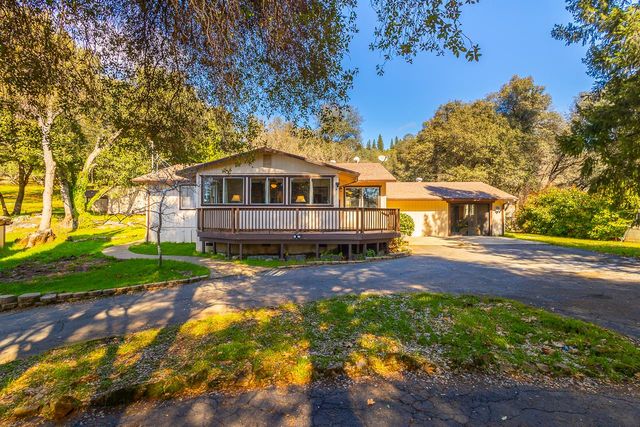 6233 Silver Ridge Ln, Placerville, CA 95667