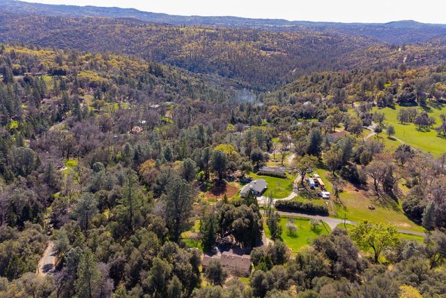 6233 Silver Ridge Ln, Placerville, CA 95667