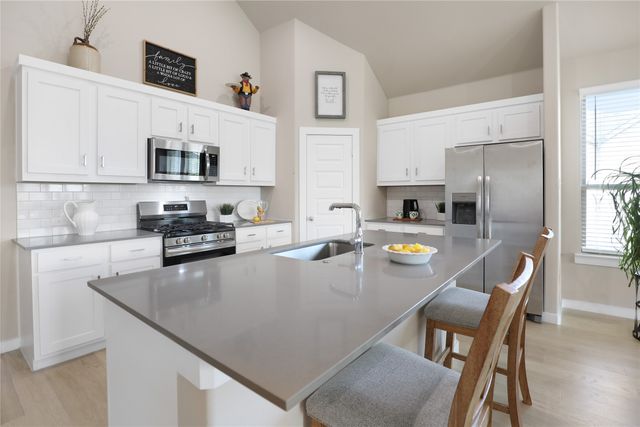 919 Edgehurst Drive, Princeton, TX 75071