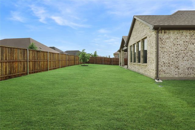 919 Edgehurst Drive, Princeton, TX 75071