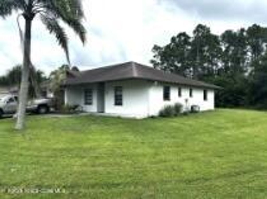 1610 Santos Street SE B, Palm Bay, FL 32909