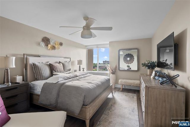 4 Horizon Road 1432, Fort Lee, NJ 07024