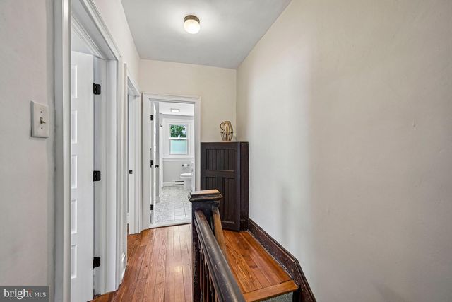 56 E FAIRVIEW AVE, Sellersville, PA 18960