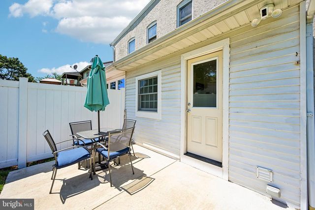 56 E FAIRVIEW AVE, Sellersville, PA 18960