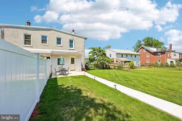 56 E FAIRVIEW AVE, Sellersville, PA 18960