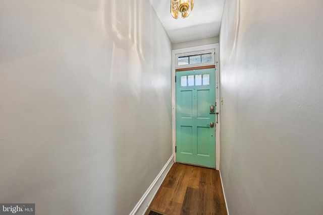 56 E FAIRVIEW AVE, Sellersville, PA 18960