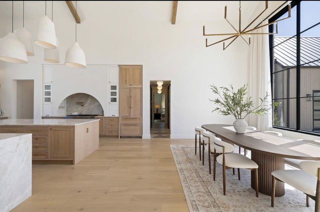 123 Landings WAY, Spicewood, TX 78669