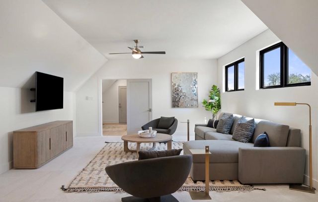 123 Landings WAY, Spicewood, TX 78669