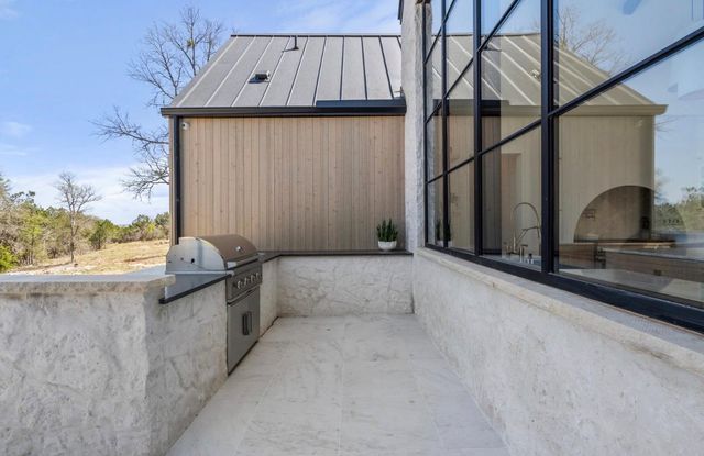 123 Landings WAY, Spicewood, TX 78669