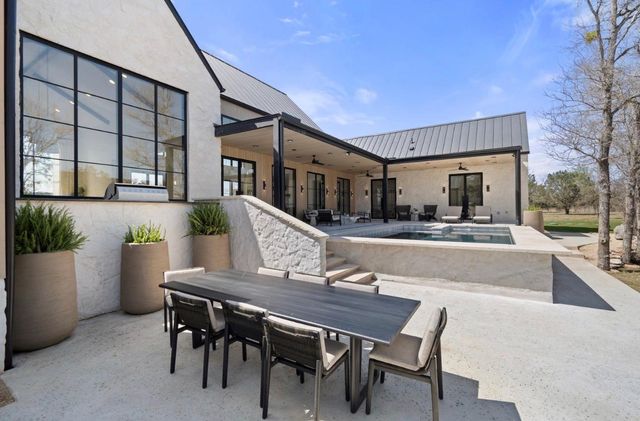 123 Landings WAY, Spicewood, TX 78669