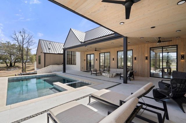 123 Landings WAY, Spicewood, TX 78669