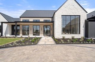 123 Landings WAY, Spicewood, TX 78669