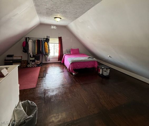 3216 W 95th Street, Cleveland, OH 44102