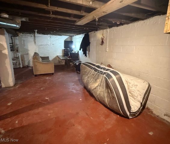 3216 W 95th Street, Cleveland, OH 44102