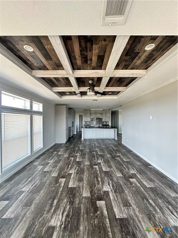 349 S Quailrun Avenue, Port Lavaca, TX 77979