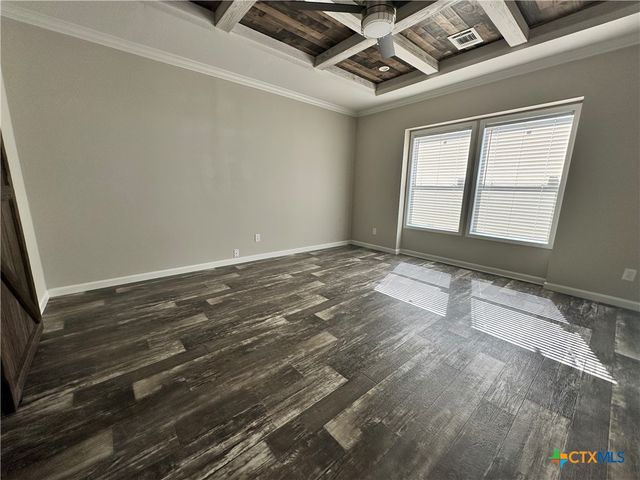 349 S Quailrun Avenue, Port Lavaca, TX 77979