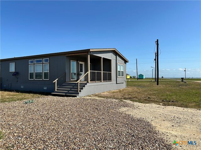 349 S Quailrun Avenue, Port Lavaca, TX 77979