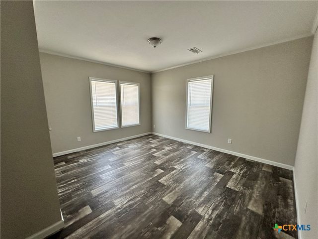 349 S Quailrun Avenue, Port Lavaca, TX 77979