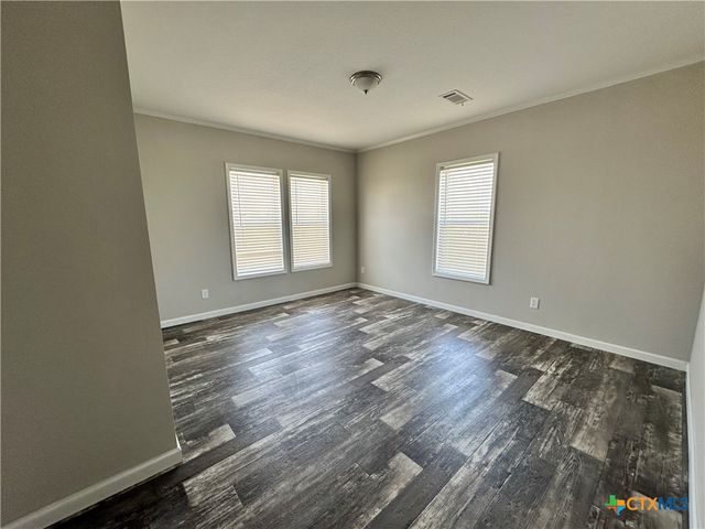 349 S Quailrun Avenue, Port Lavaca, TX 77979