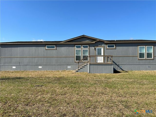 349 S Quailrun Avenue, Port Lavaca, TX 77979
