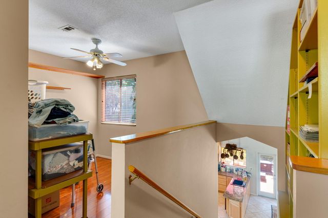 204 Parkwood Circle, Niceville, FL 32578