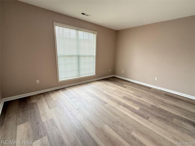 28439 CARLTON WAY, Novi, MI 48377