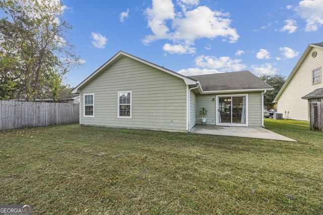 105 Pleasant Breeze Way, Kingsland, GA 31548