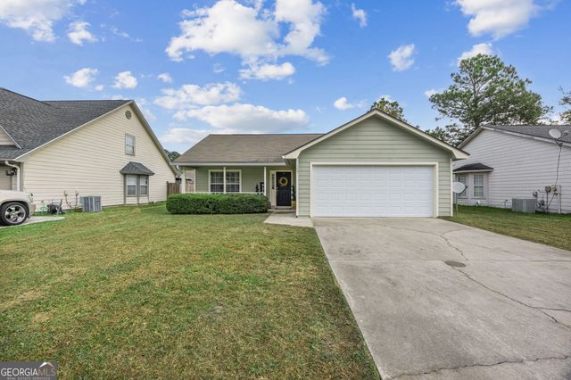 105 Pleasant Breeze Way, Kingsland, GA 31548