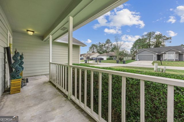 105 Pleasant Breeze Way, Kingsland, GA 31548