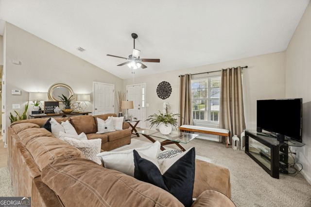 105 Pleasant Breeze Way, Kingsland, GA 31548