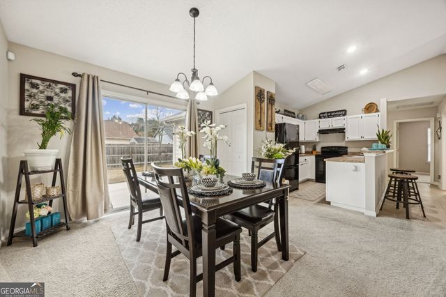 105 Pleasant Breeze Way, Kingsland, GA 31548