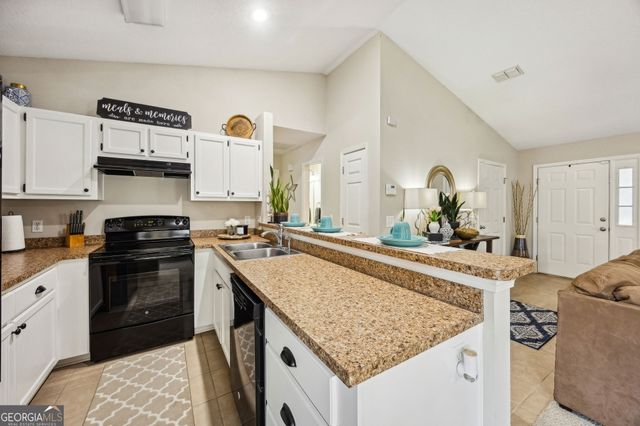 105 Pleasant Breeze Way, Kingsland, GA 31548