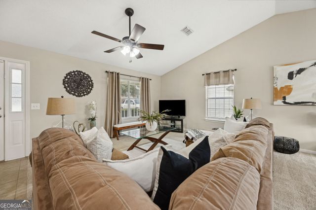 105 Pleasant Breeze Way, Kingsland, GA 31548