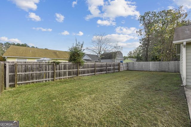 105 Pleasant Breeze Way, Kingsland, GA 31548