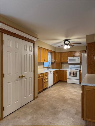 212 Maxwell Street, Maxwell, IA 50161