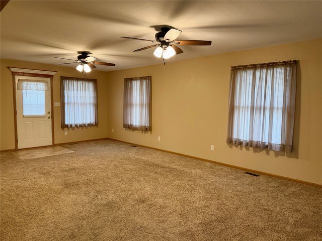 212 Maxwell Street, Maxwell, IA 50161