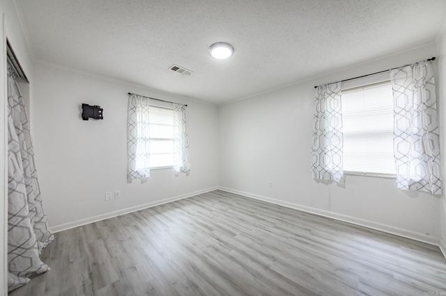 513 NE 1st Street, England, AR 72046